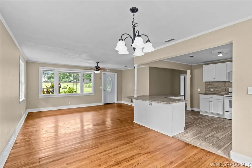 2116 Andrews Avenue Ozark AL 36360
