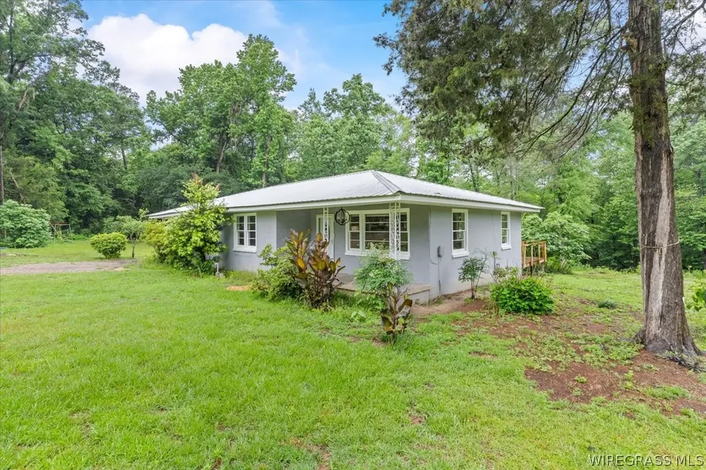 2116 Andrews Avenue Ozark AL 36360