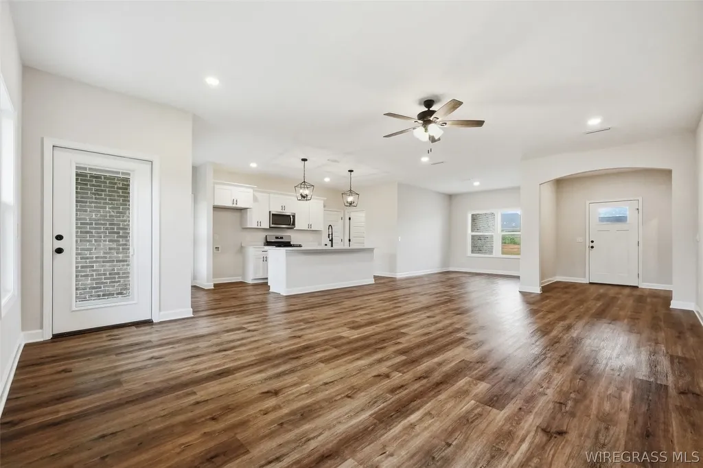 326 Thornbird Loop Enterprise AL 36330