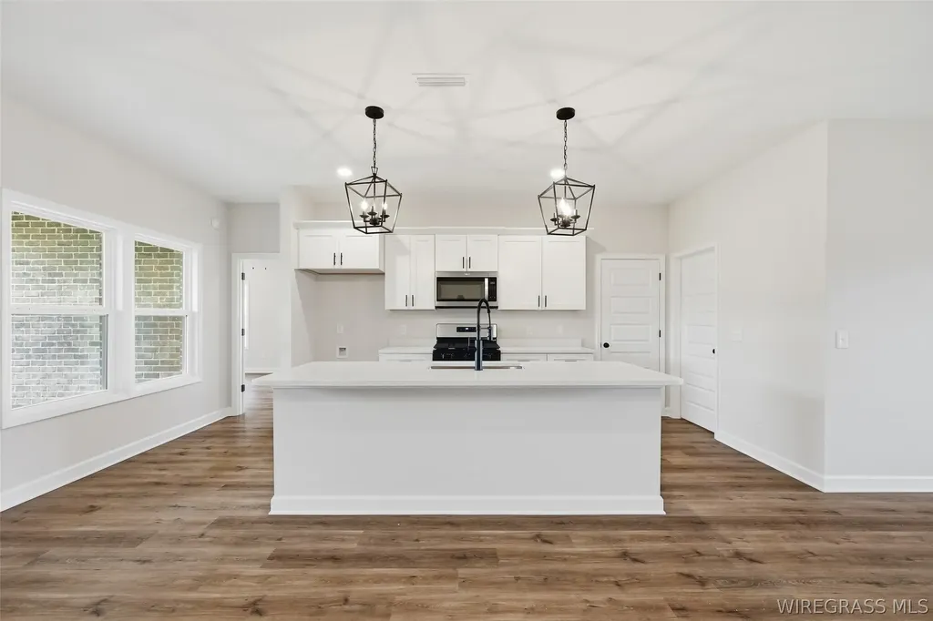 326 Thornbird Loop Enterprise AL 36330