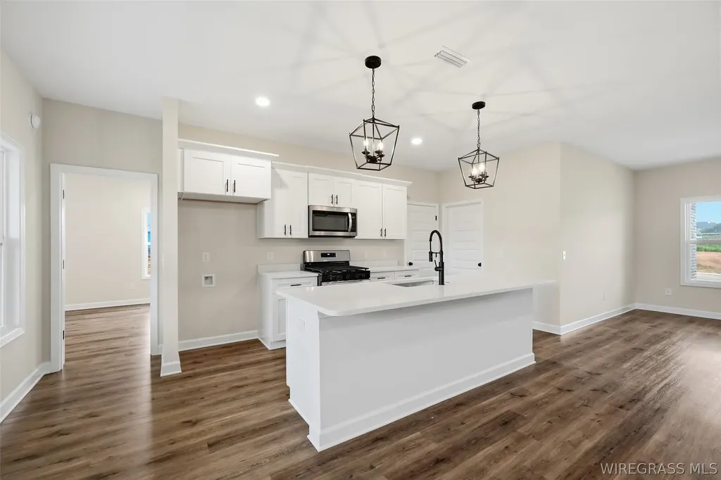 326 Thornbird Loop Enterprise AL 36330
