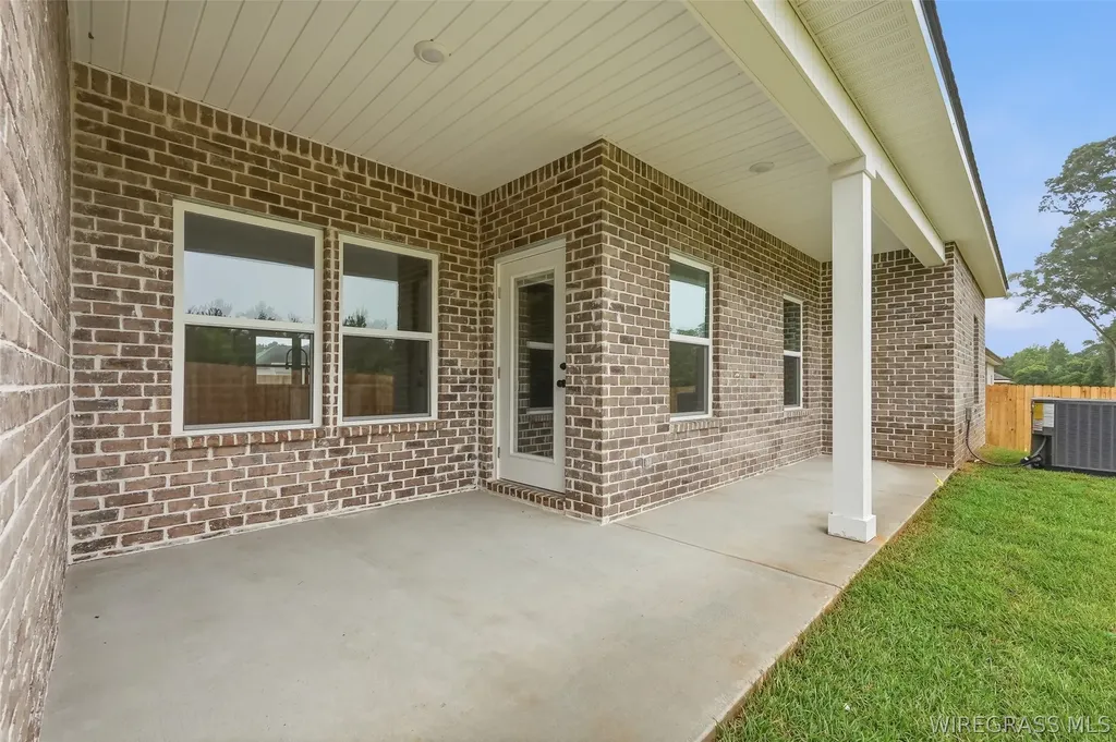 326 Thornbird Loop Enterprise AL 36330