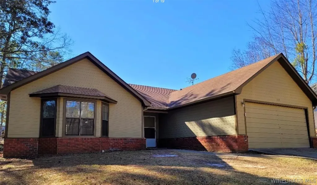 154 Parkwood Circle Ozark AL 36360