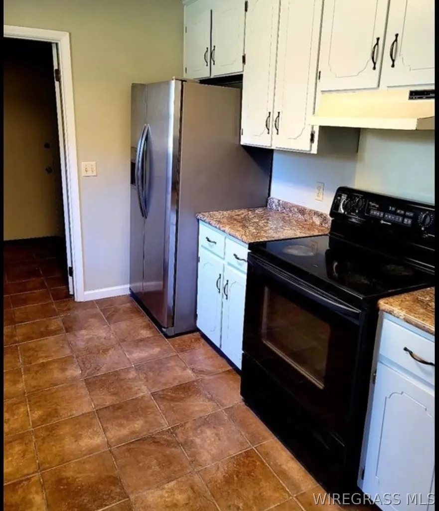154 Parkwood Circle Ozark AL 36360
