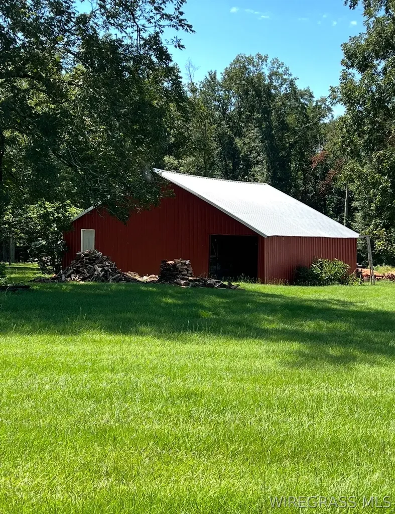 4496 Highway 130 Banks AL 36005