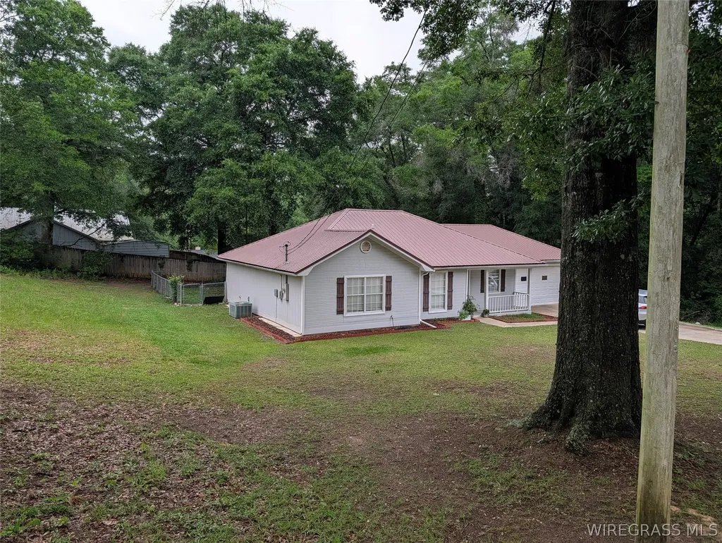 203 Scotty Lane Enterprise AL 36330