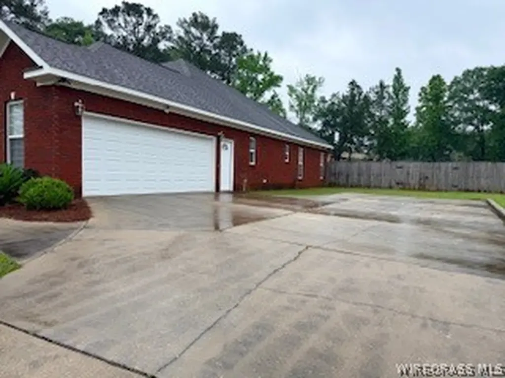 151 Bruce Hunter Boulevard Ozark AL 36360