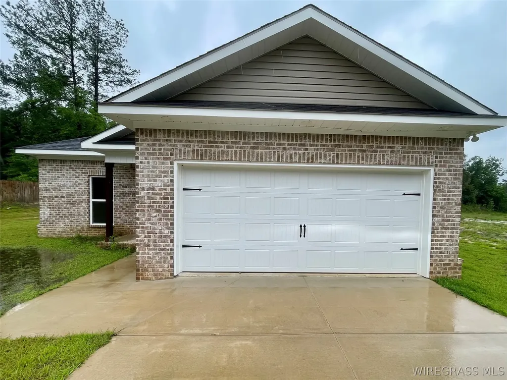 149 Russell Place Elba AL 36323