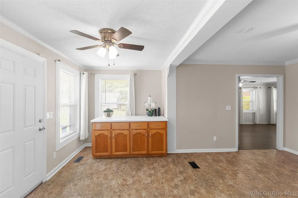 208 Deerfield Drive Enterprise AL 36330