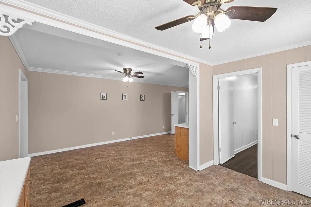 208 Deerfield Drive Enterprise AL 36330