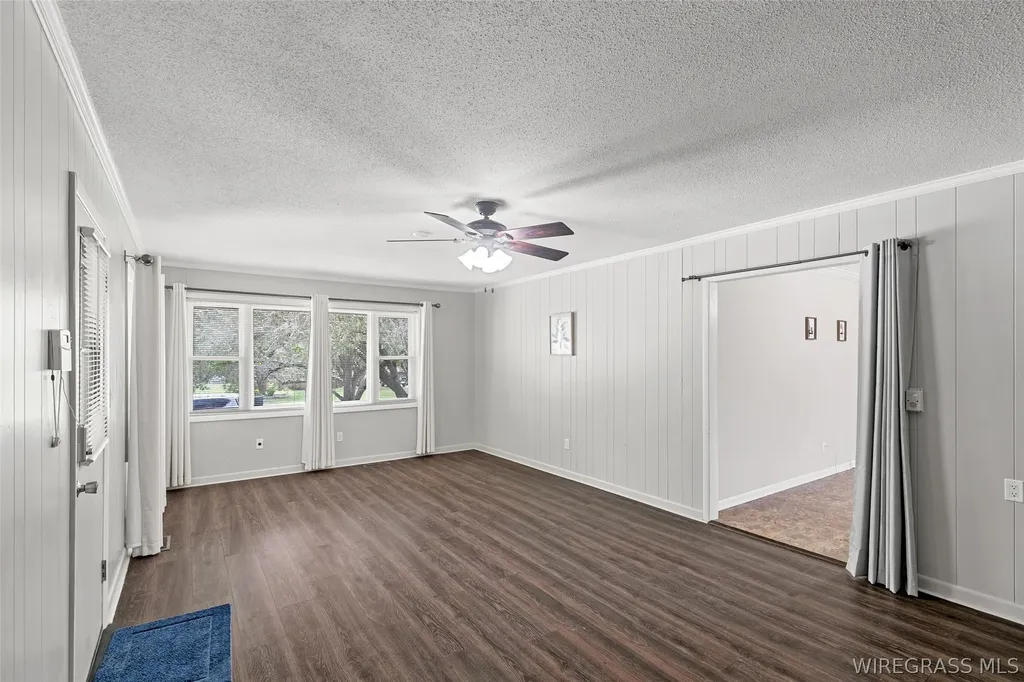 208 Deerfield Drive Enterprise AL 36330