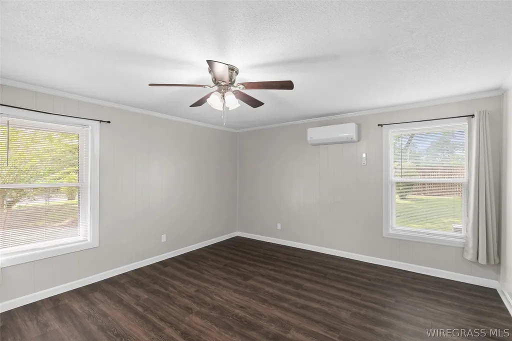 208 Deerfield Drive Enterprise AL 36330
