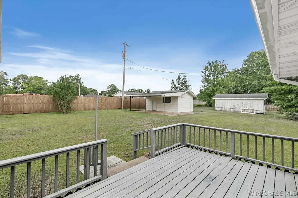 208 Deerfield Drive Enterprise AL 36330