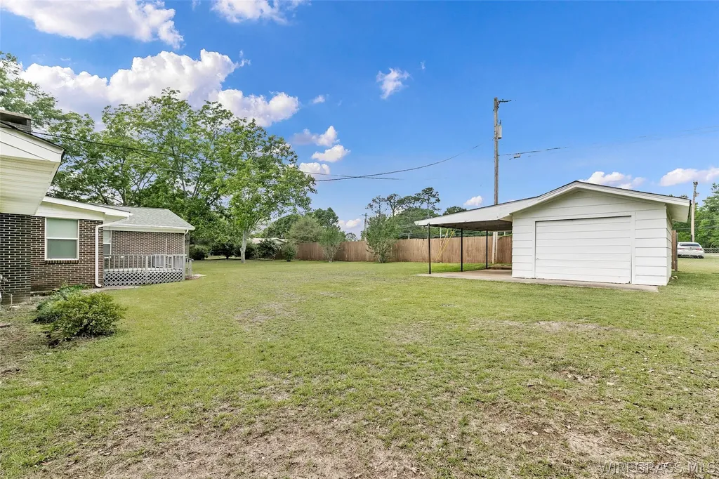 208 Deerfield Drive Enterprise AL 36330