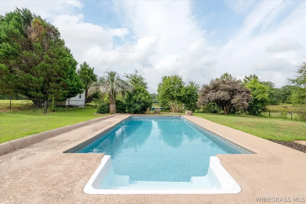 274 County Road 680 Road Coffee Springs AL 36318