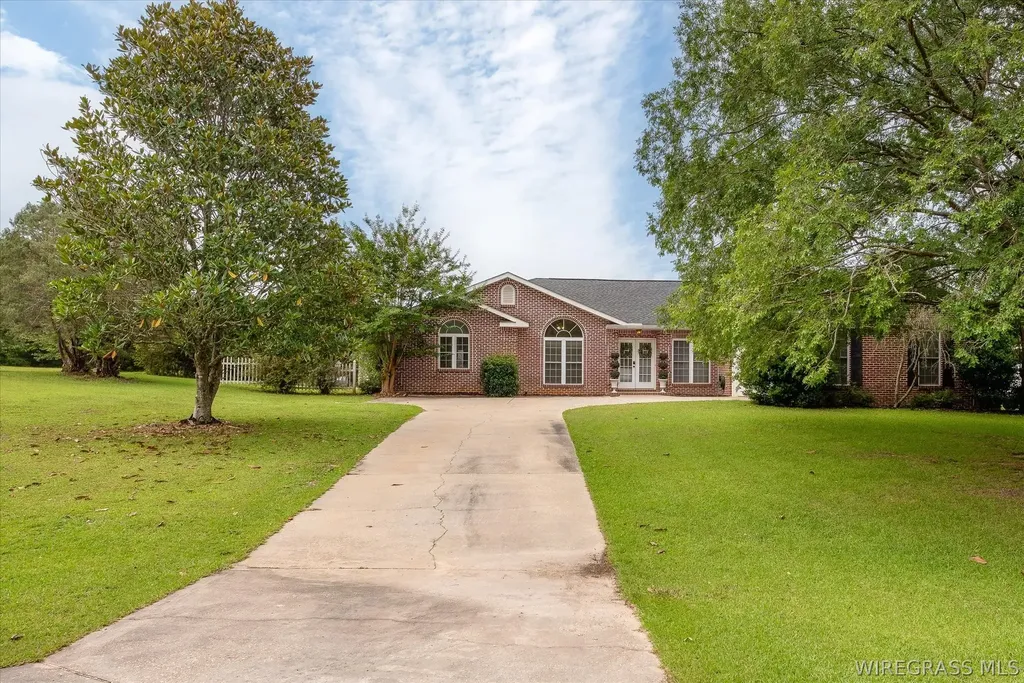 274 County Road 680 Road Coffee Springs AL 36318
