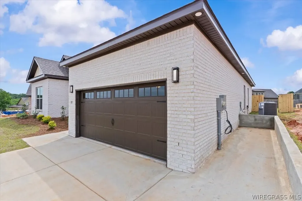 207 Oxford Drive Enterprise AL 36330