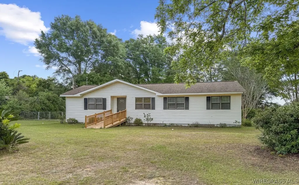 767 Will Logan Road Ozark AL 36360