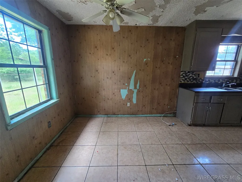 703 Moorehouse Drive Dothan AL 36303