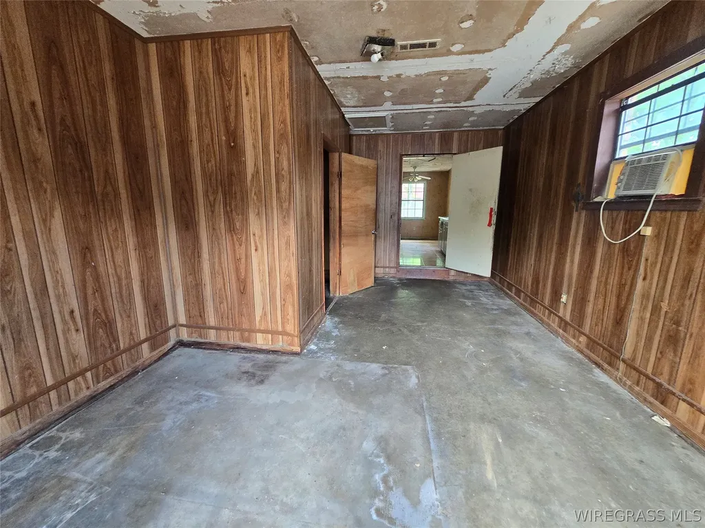 703 Moorehouse Drive Dothan AL 36303