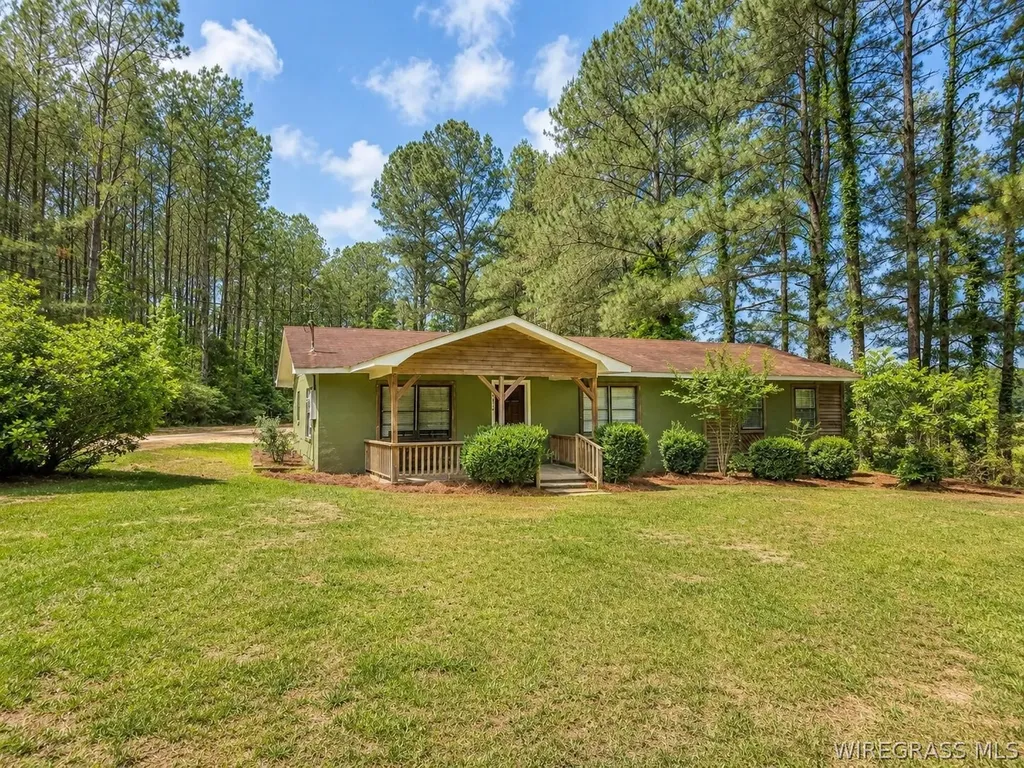 1832 County Road 119 Jack AL 36346