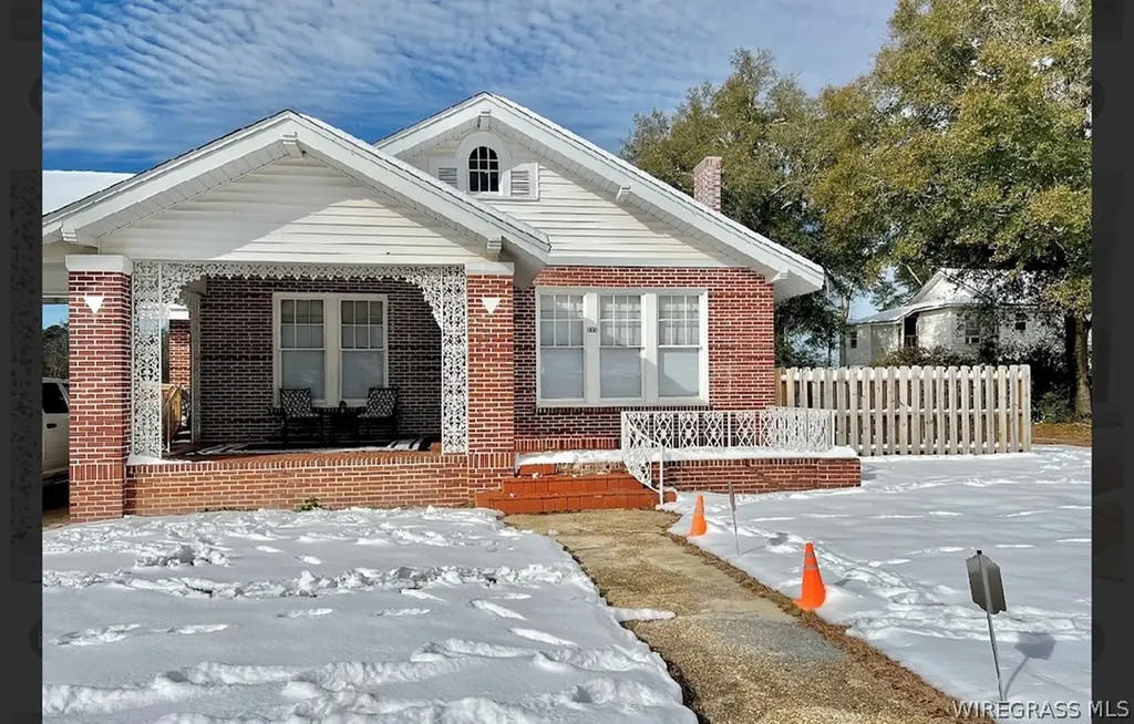 205 Adkinson Avenue Elba AL 36323