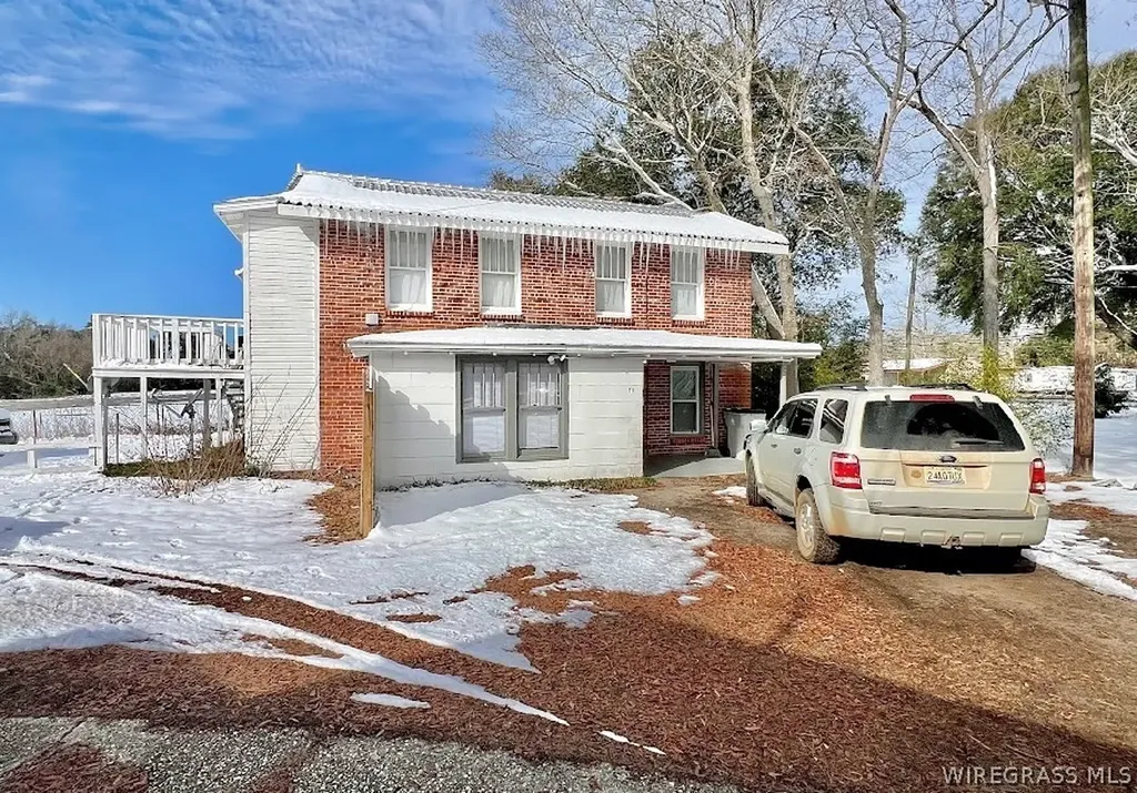 205 Adkinson Avenue Elba AL 36323