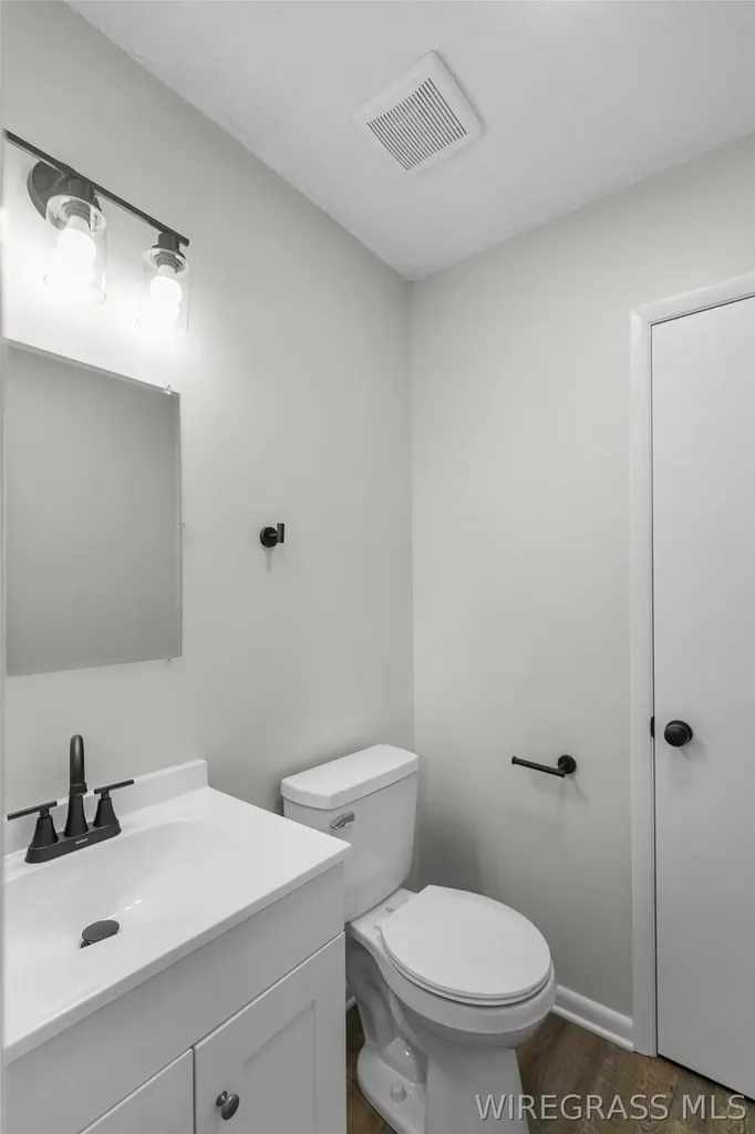 402 Coppinville Road Enterprise AL 36330