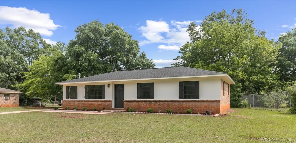 402 Coppinville Road Enterprise AL 36330