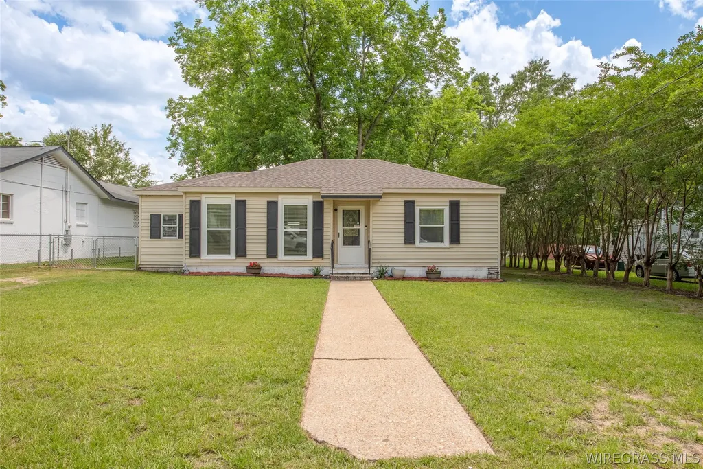 109 Hillman Street Dothan AL 36301