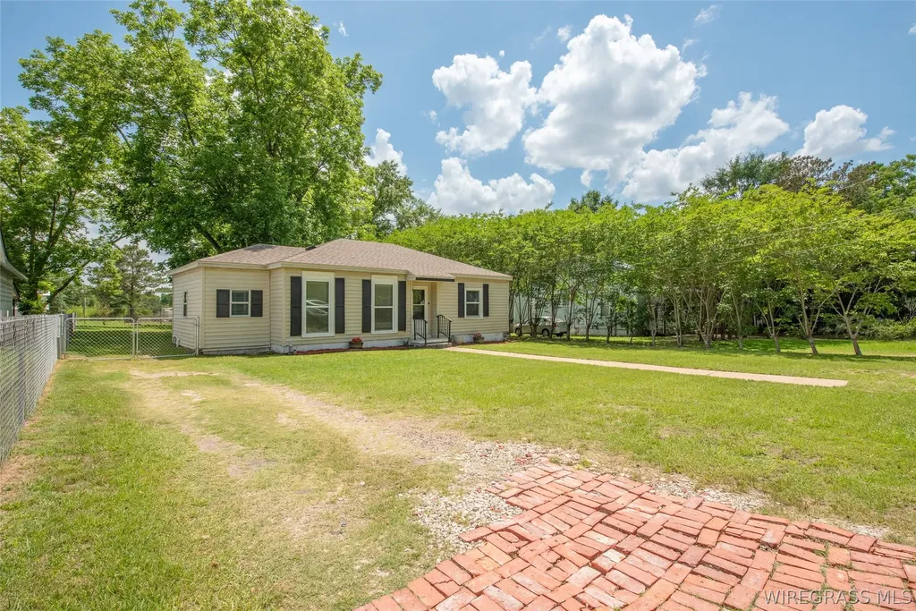 109 Hillman Street Dothan AL 36301