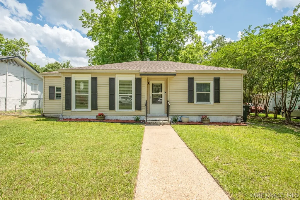 109 Hillman Street Dothan AL 36301