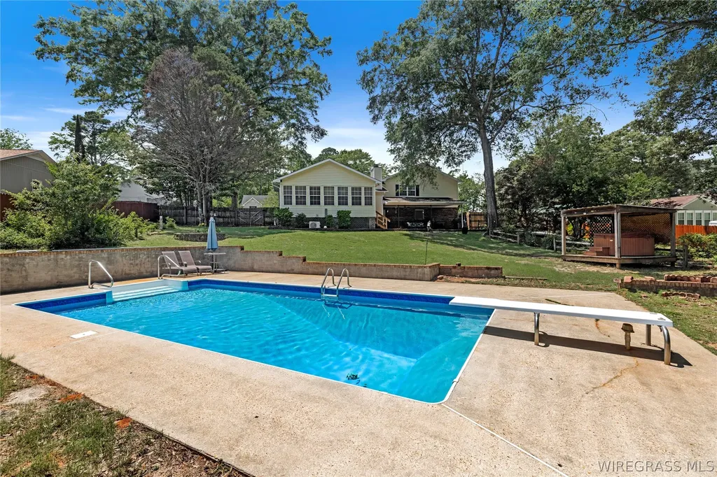 102 Bermuda Way Enterprise AL 36330