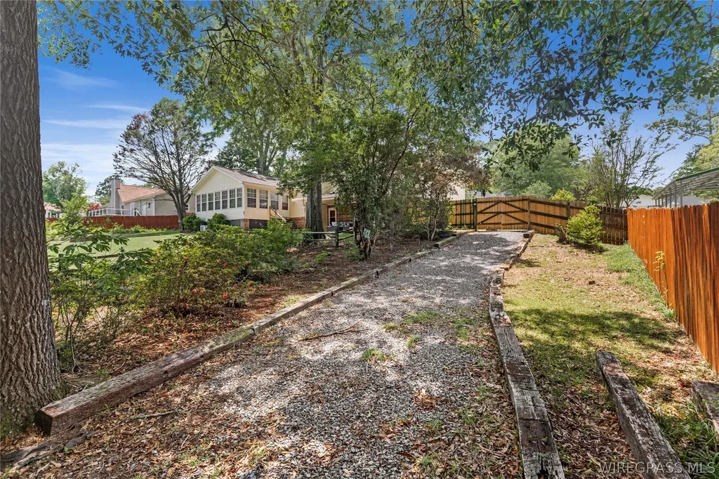 102 Bermuda Way Enterprise AL 36330