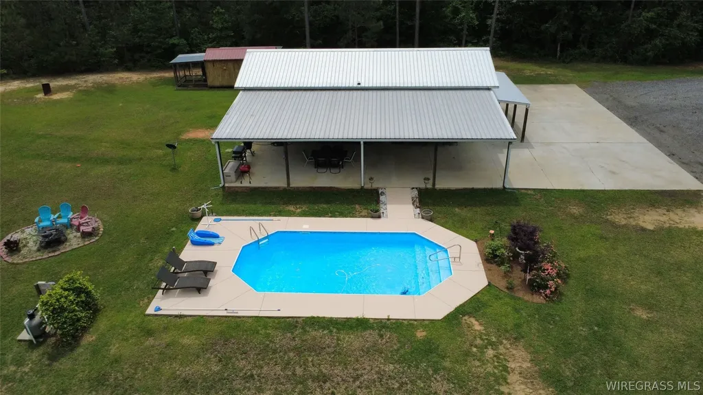 2283 County Road 50 Ozark AL 36360