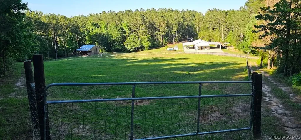 2283 County Road 50 Ozark AL 36360