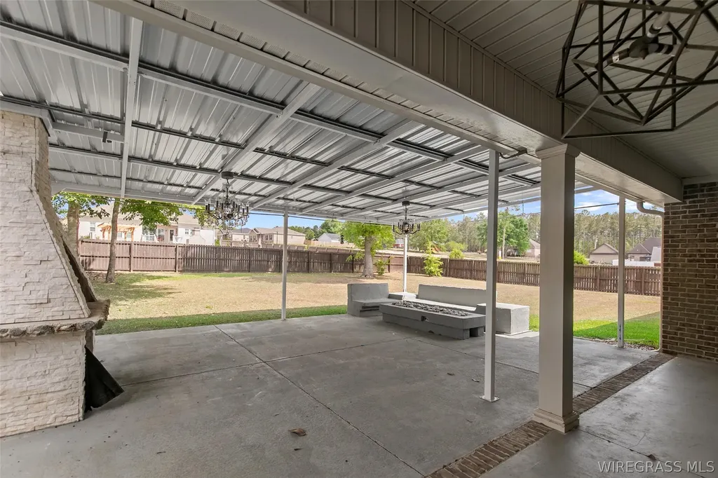 202 Cotton Ridge Lane Dothan AL 36301