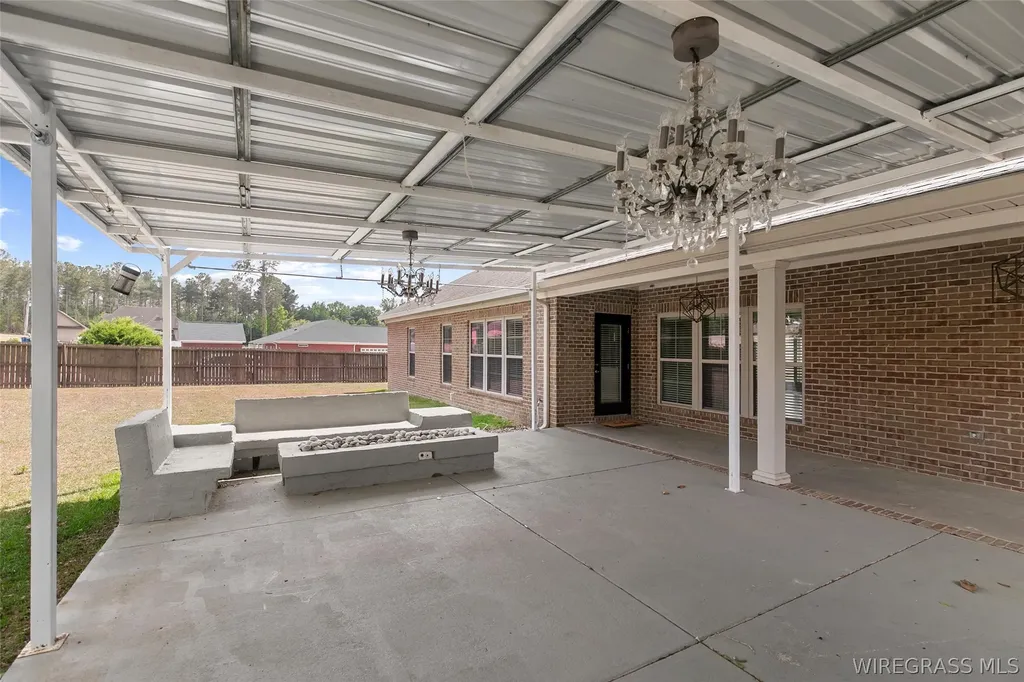 202 Cotton Ridge Lane Dothan AL 36301
