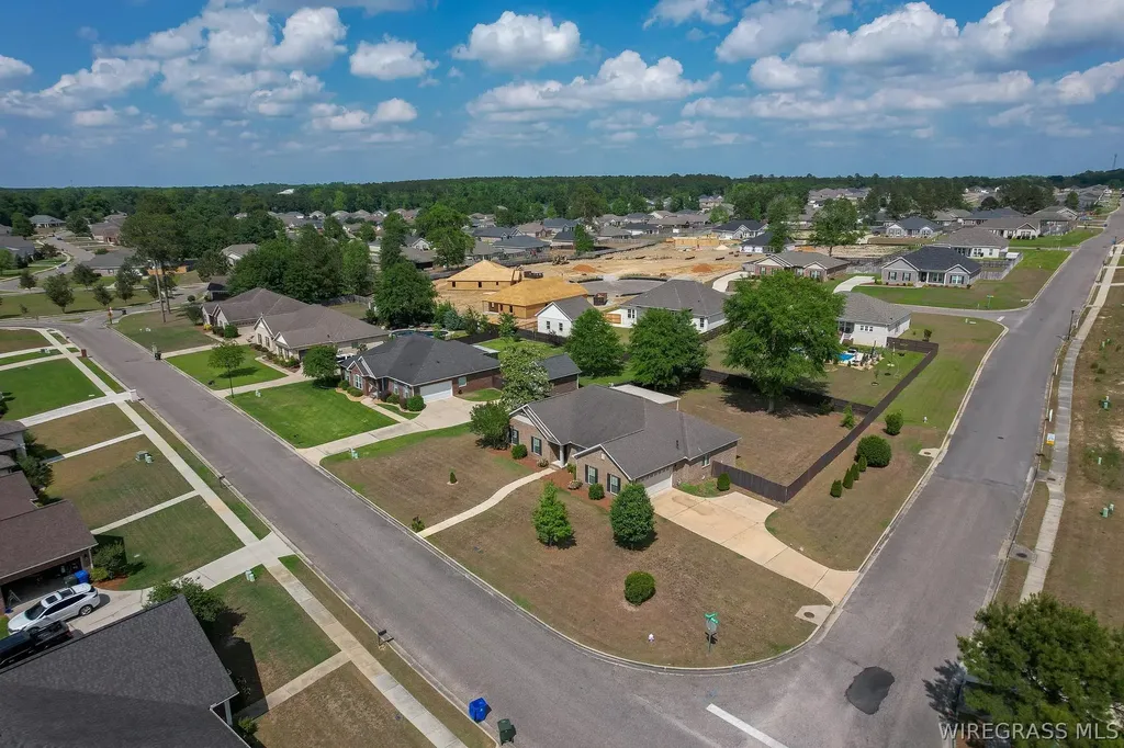 202 Cotton Ridge Lane Dothan AL 36301
