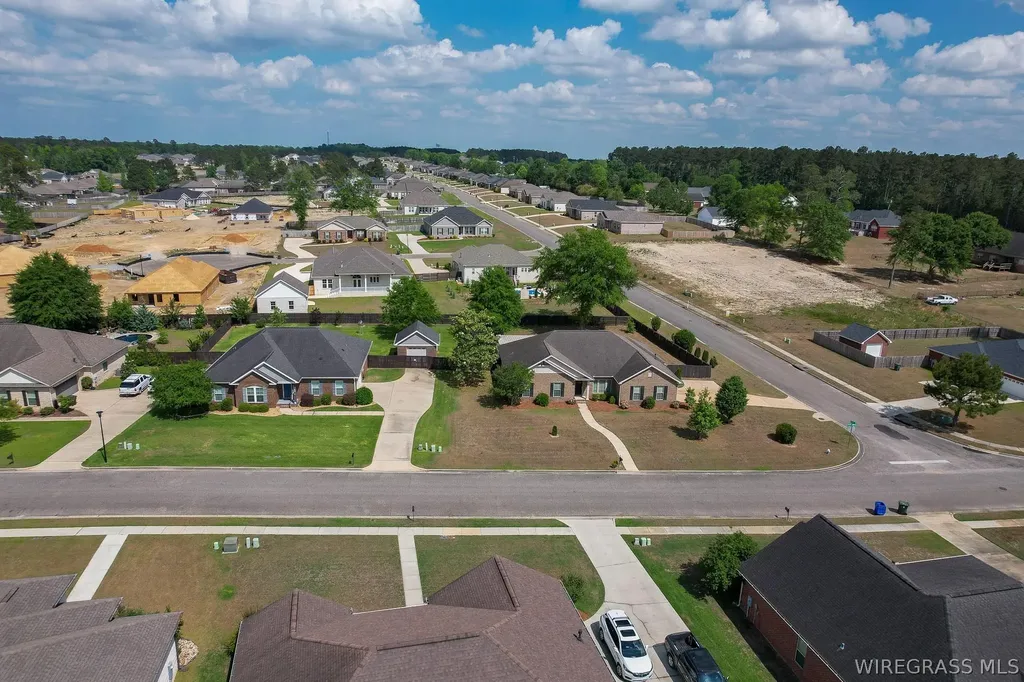 202 Cotton Ridge Lane Dothan AL 36301