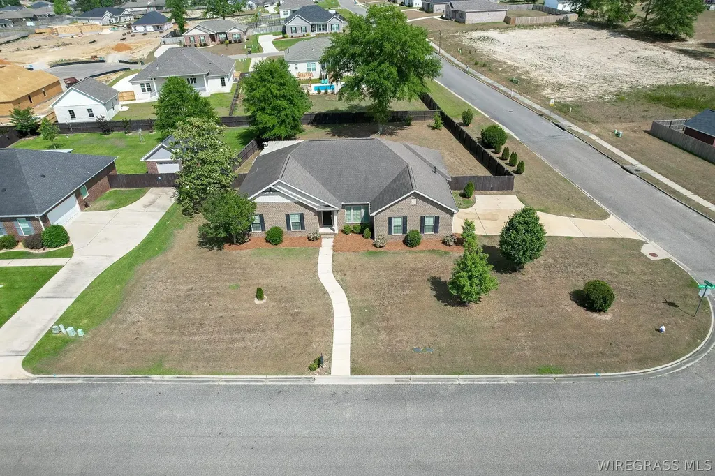 202 Cotton Ridge Lane Dothan AL 36301