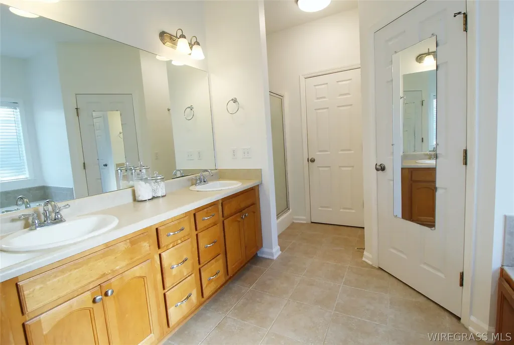 111 Autumn Way Enterprise AL 36330