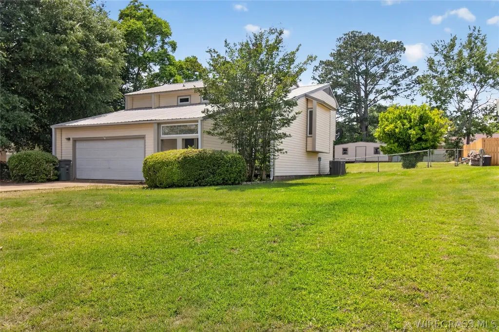 105 E Pondella Drive Enterprise AL 36330