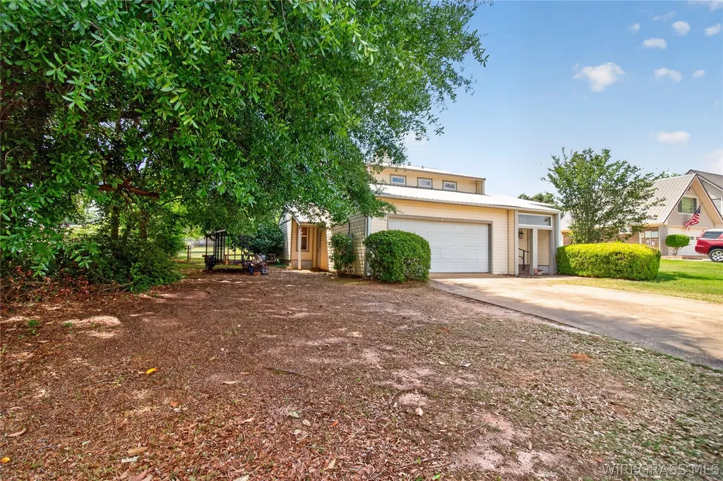105 E Pondella Drive Enterprise AL 36330