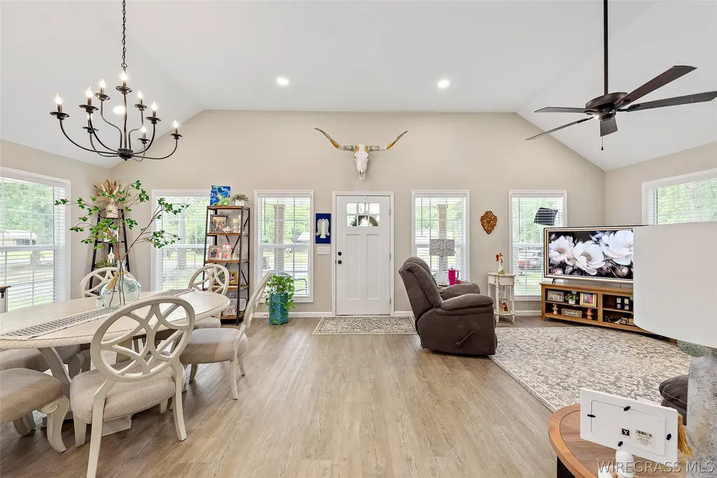 790 Dixie Road Slocomb AL 36375