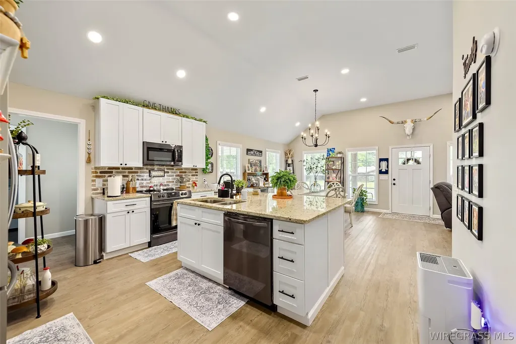 790 Dixie Road Slocomb AL 36375