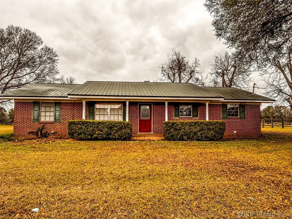8971 State Highway 10 E AL 36373