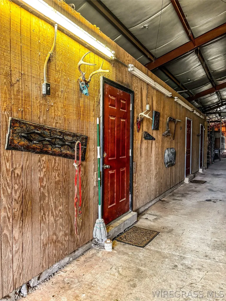 8971 State Highway 10 E AL 36373