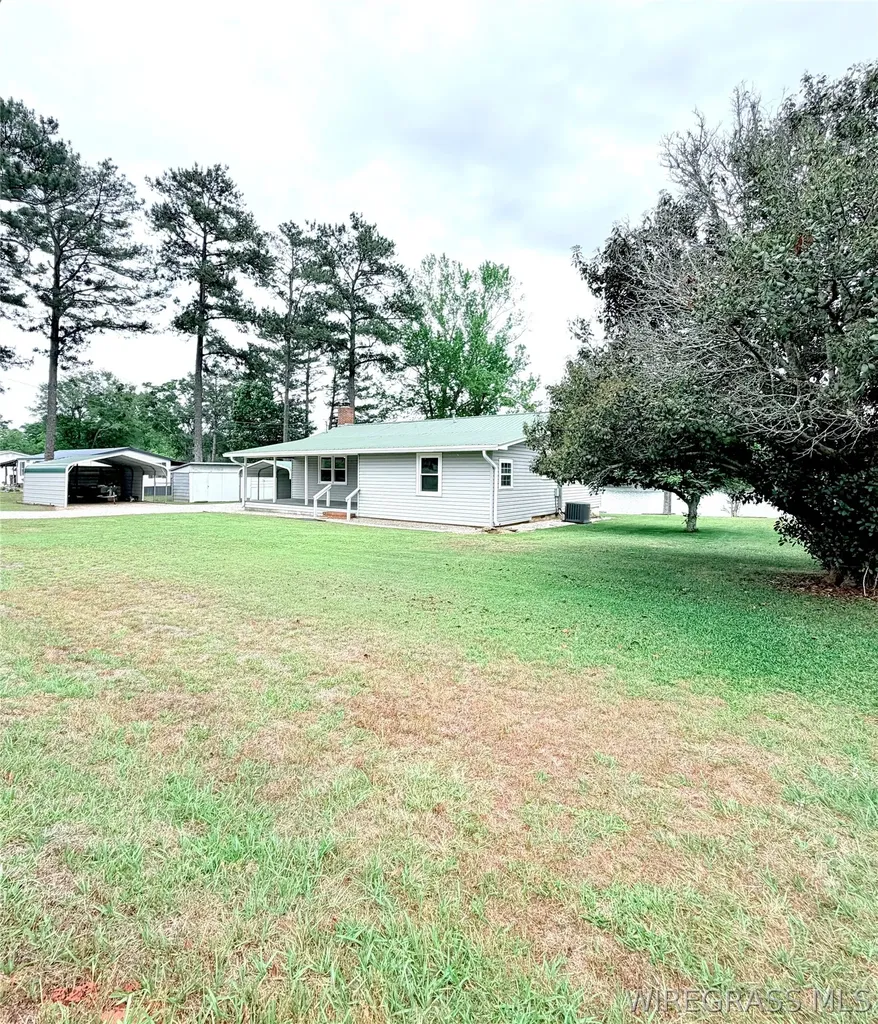 236 Windsor Lake Road Chancellor AL 36316