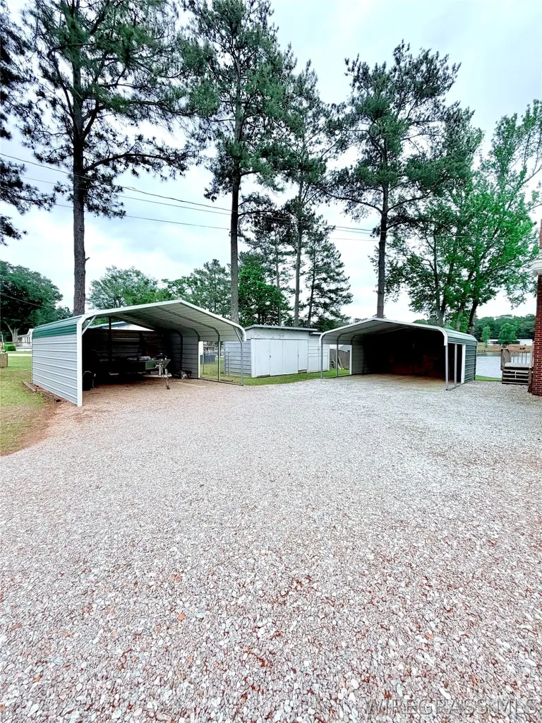 236 Windsor Lake Road Chancellor AL 36316